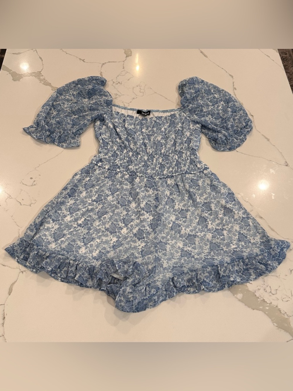 Trixxi Women Blue White Floral Puff Sleeve Ruffle Romper M Romantic Cottagecore